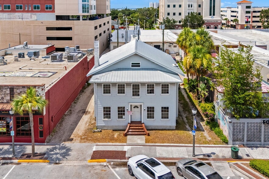 More Photos Of 814 E New Haven Ave, Melbourne Office For Sale