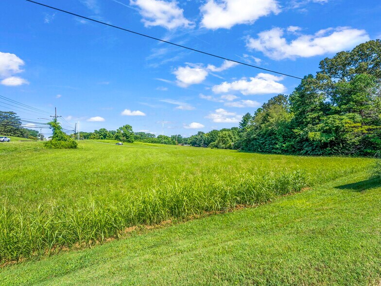 More Photos Of College St S, Winchester Land For Sale