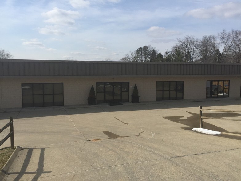More Photos Of 3006 Mount Vernon Rd, Hurricane Office Residential For Sale