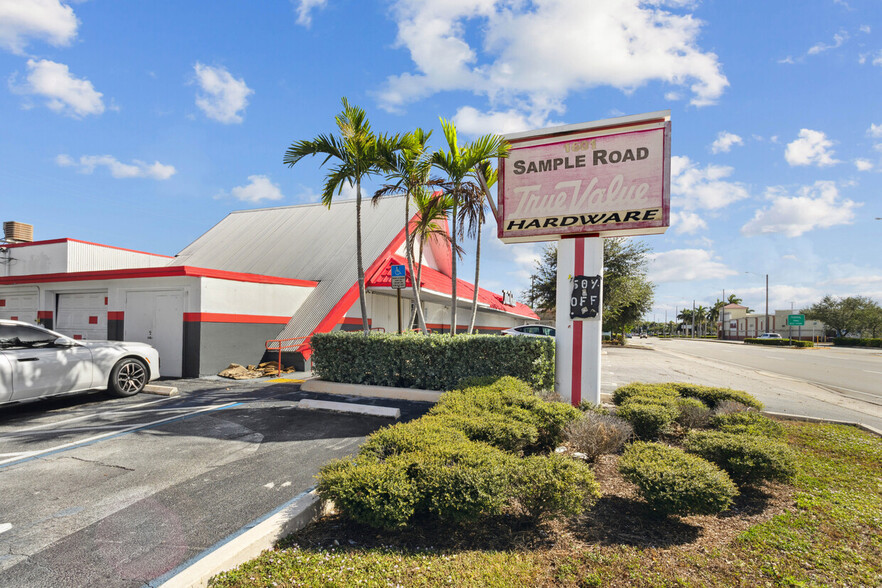 More Photos Of 1631 E Sample Rd, Pompano Beach Freestanding For Sale