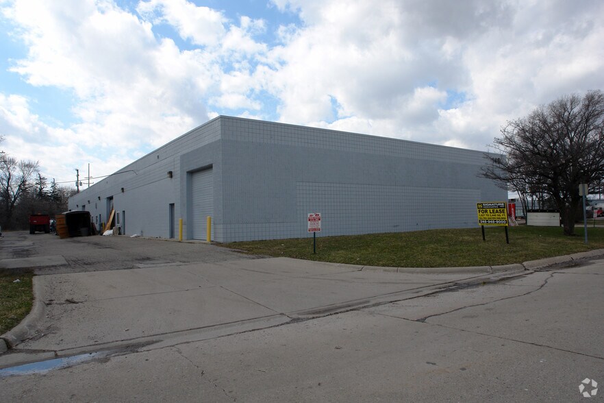 More Photos Of 145 Malow St, Mount Clemens Warehouse For Lease