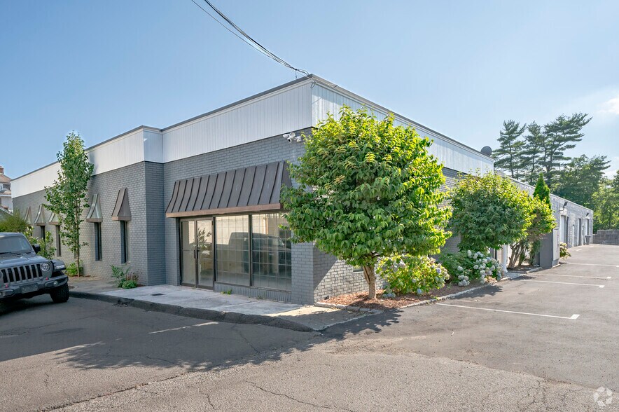 Primary Photo Of 225 Main St, Norwalk Manufacturing For Sale