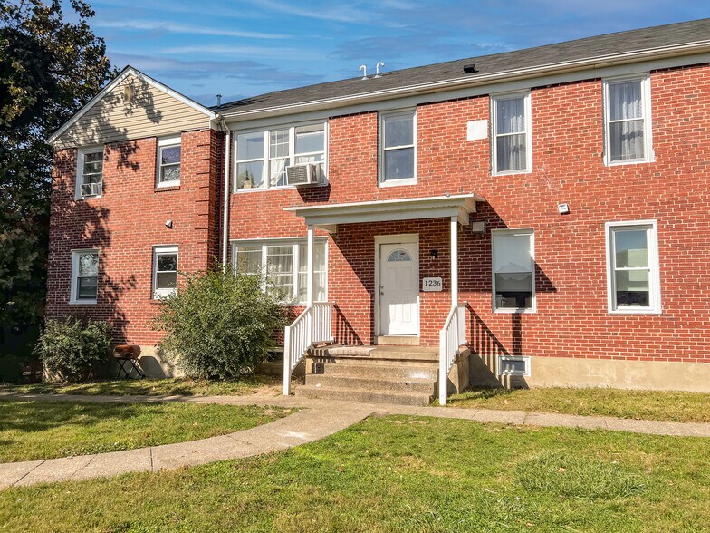 Primary Photo Of 1236-1238 1236-1238 E Belvedere Avenue Ave, Baltimore Multifamily For Sale