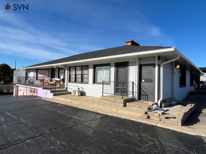 More Photos Of 500 Lark St, Geneva Freestanding For Sale