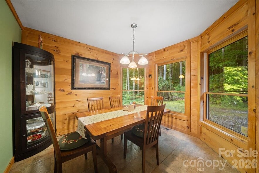 More Photos Of 504 Mountain View School Rd, Robbinsville Hotel For Sale