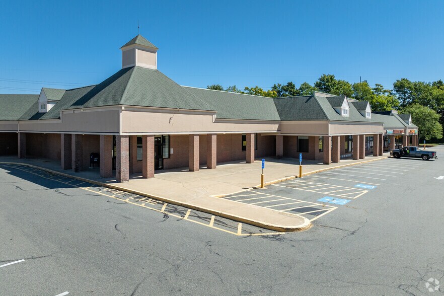 More Photos Of 53 Tremont St, Taunton Storefront For Lease