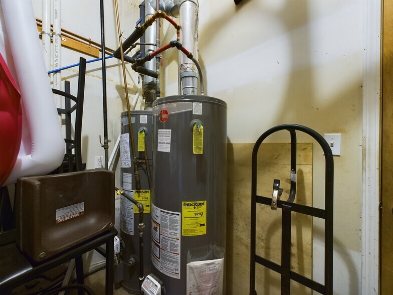 More Photos Of 4512 E M-21, Corunna Restaurant For Sale