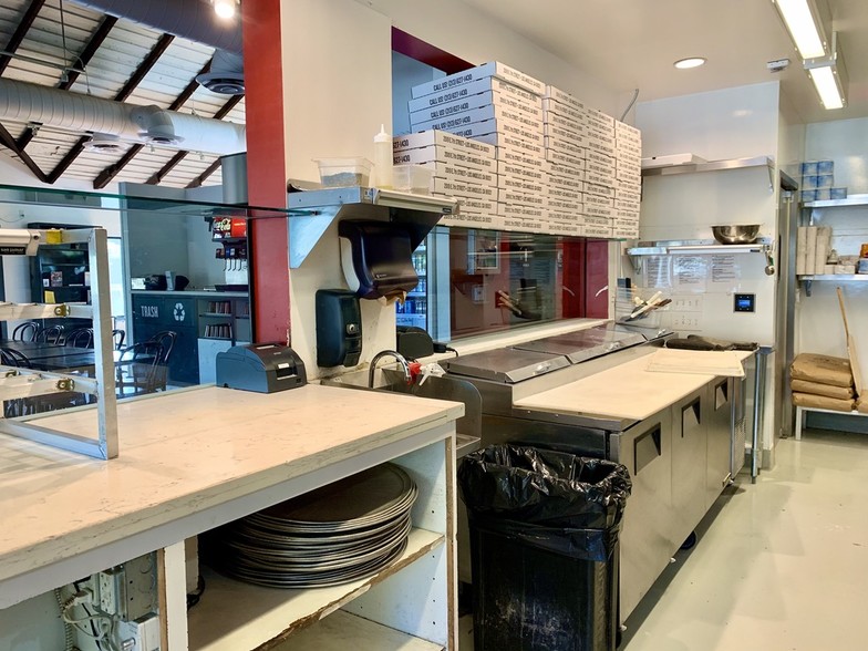 More Photos Of 1837 E 7th St, Long Beach Restaurant For Lease