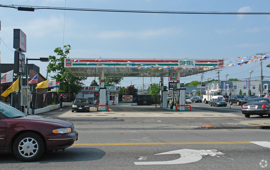 More Photos Of 255 E Main St, Patchogue General Retail For Sale