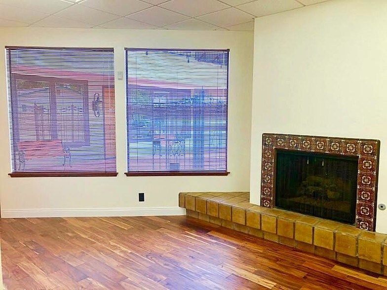 More Photos Of 1610 Oak St, Solvang Office For Lease