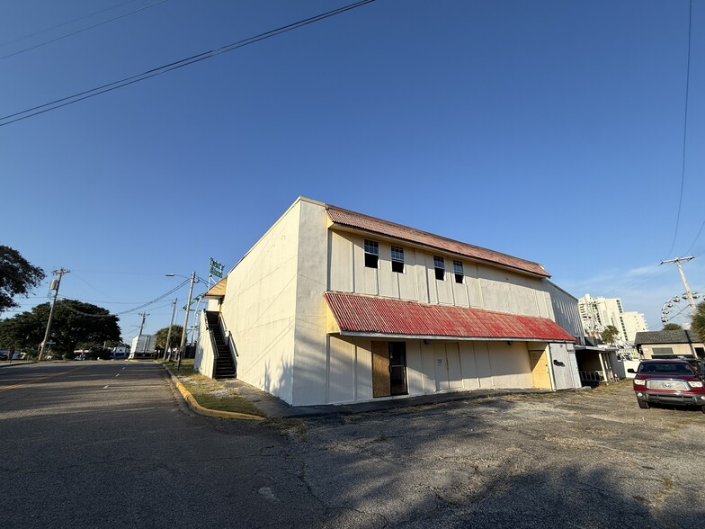 More Photos Of 415 Yaupon Cir, Myrtle Beach General Retail For Sale