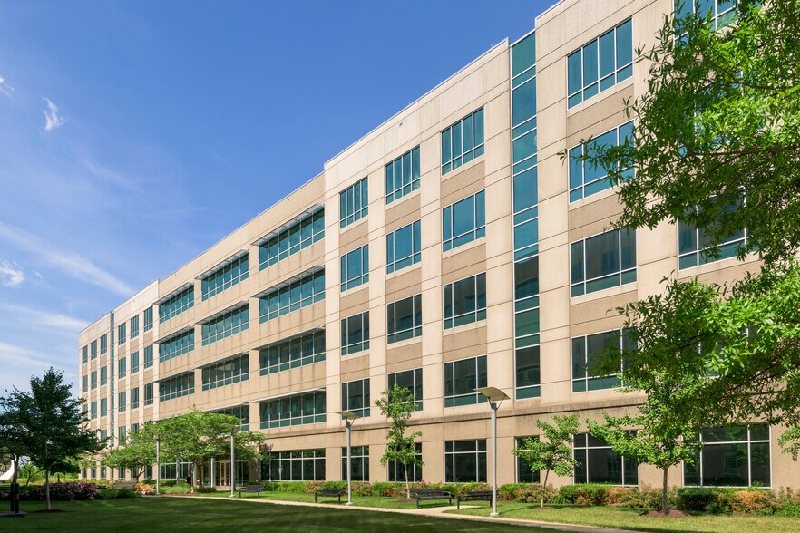 More Photos Of 302 Sentinel Dr, Annapolis Junction Office For Lease