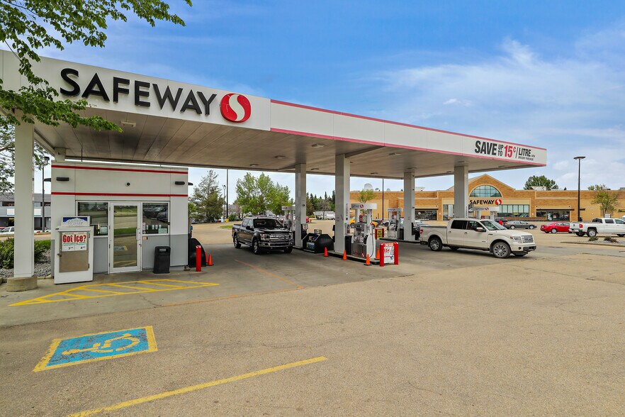 More Photos Of 993 Fir St, Sherwood Park General Retail For Lease