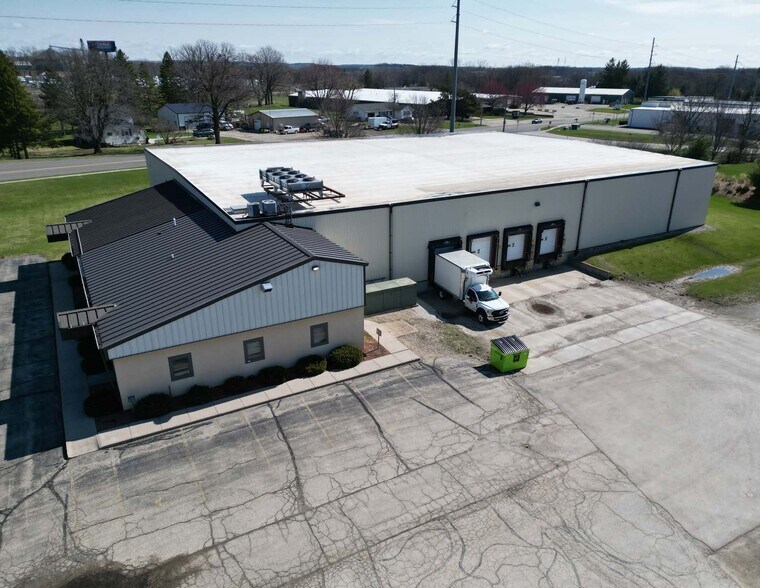 More Photos Of 1028 Mulberry St, Lake Mills Refrigeration Cold Storage For Sale