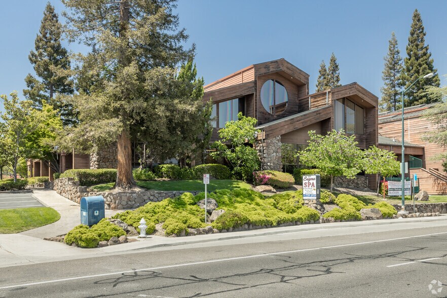 More Photos Of 6929 Sunrise Blvd, Citrus Heights Office For Lease