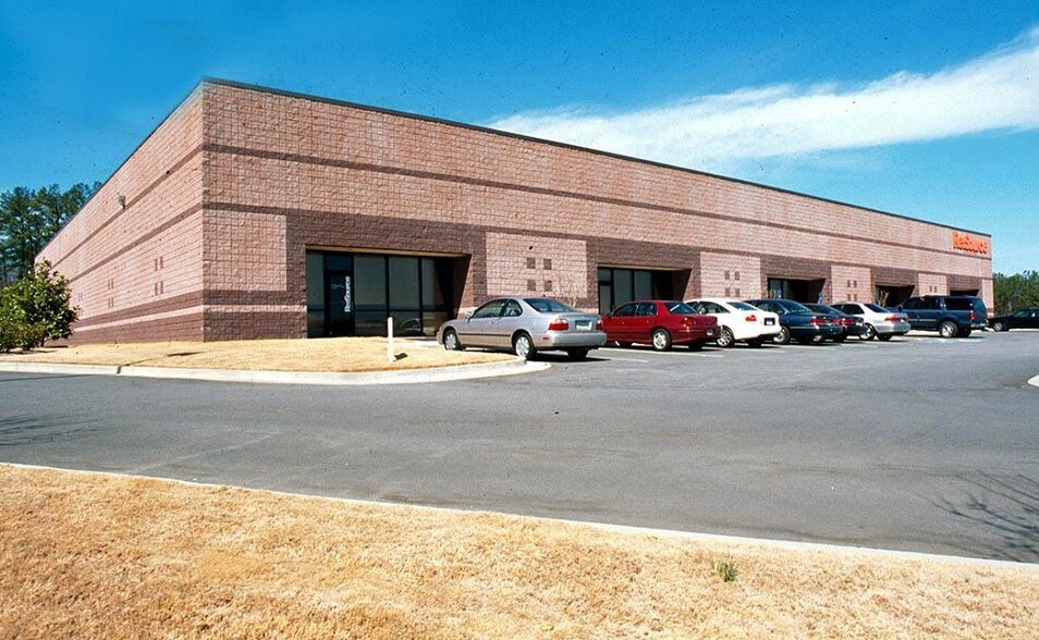 More Photos Of 3137 Chestnut Dr, Atlanta Distribution For Lease