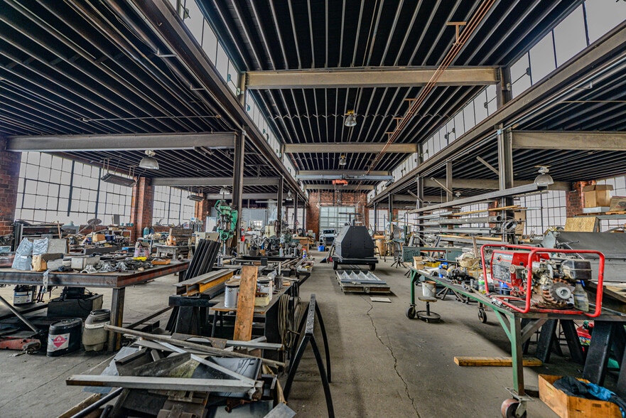 More Photos Of 2600 N 9th St, Saint Louis Manufacturing For Sale