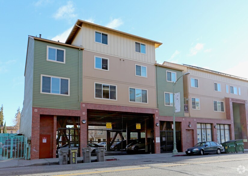 More Photos Of 2530 International Blvd, Oakland Apartments For Lease