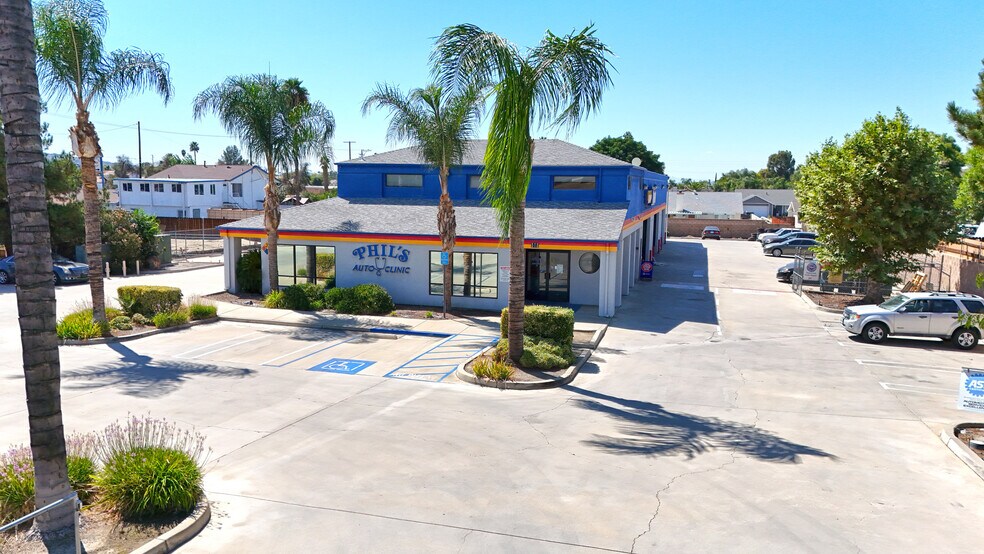 More Photos Of 111 N Soboba St, Hemet Auto Repair For Sale