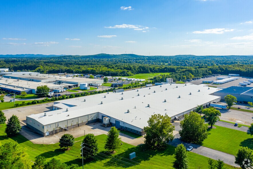 More Photos Of 880 Butler Dr, Murfreesboro Warehouse For Lease