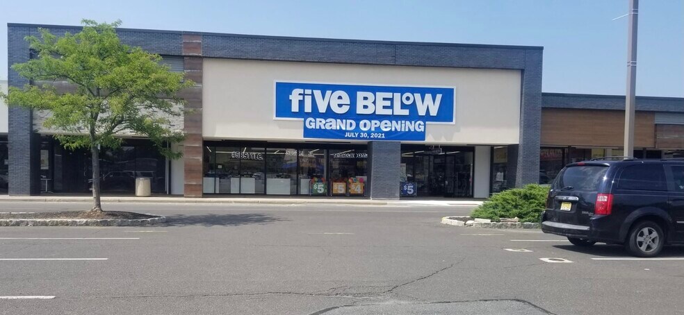 More Photos Of 2495 US Highway 1, Lawrenceville Unknown For Lease