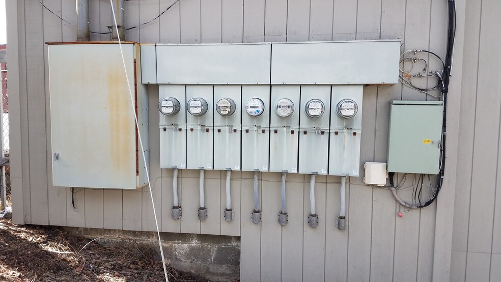 More Photos Of 185 High St, Clinton Office For Lease