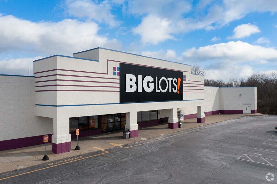 More Photos Of 6823-6829 Burlington Pike, Florence Storefront For Lease
