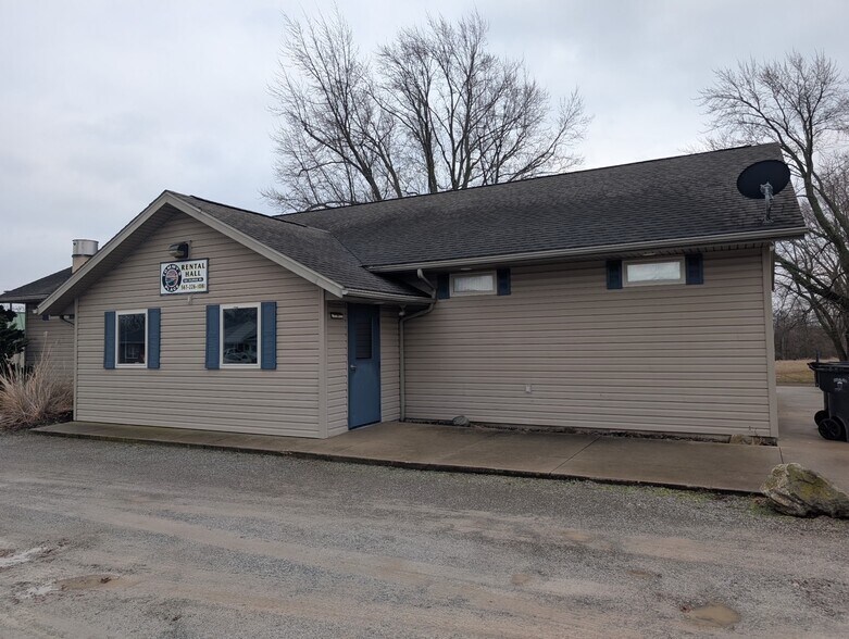 Primary Photo Of 304 Delphos Rd, Columbus Grove Specialty For Sale