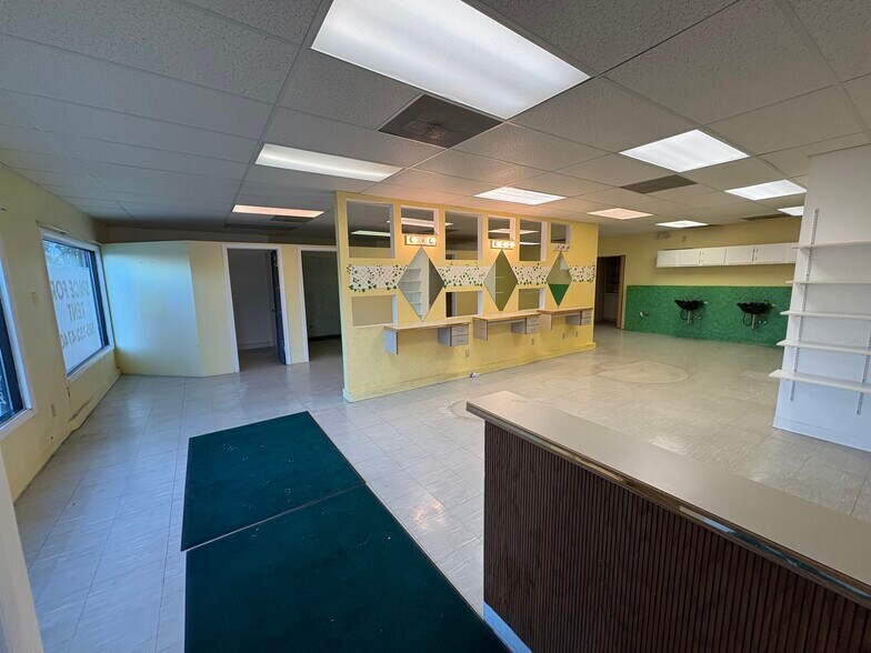 More Photos Of 1835 N Union St, Spencerport Unknown For Lease