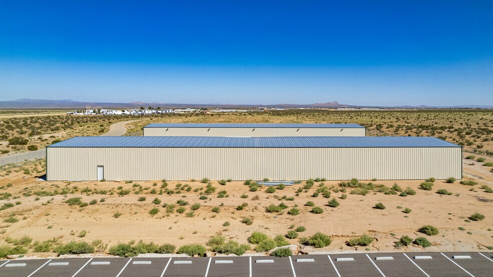 More Photos Of 5500 Lindbergh Blvd, California City Warehouse For Sale
