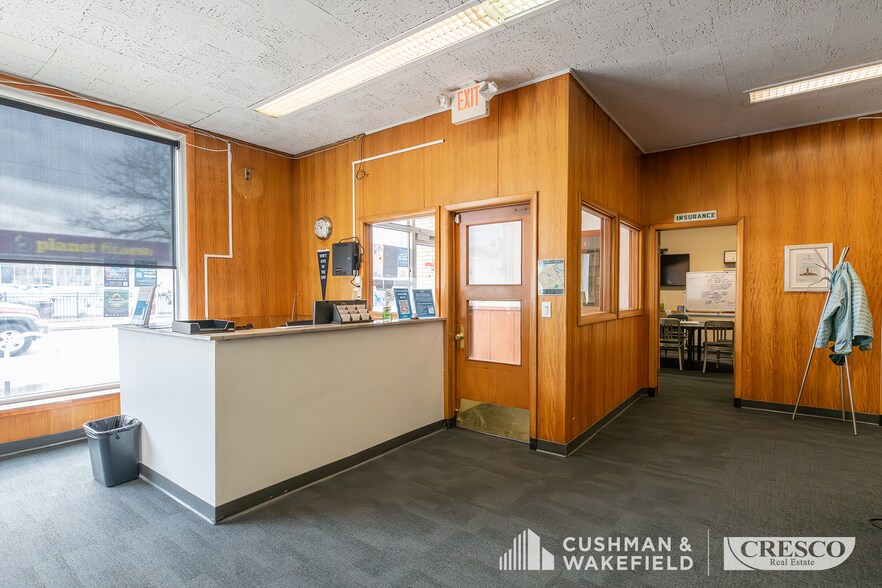 More Photos Of 3308 Lorain Ave, Cleveland Office For Sale