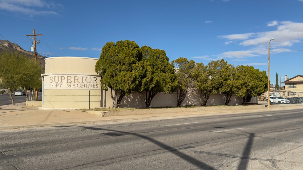 More Photos Of 2001 Grant Ave, El Paso Manufacturing For Sale