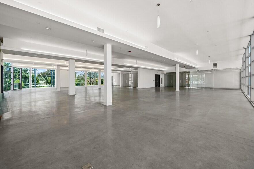 More Photos Of 5963-5965 Washington Blvd, Culver City Loft Creative Space For Lease