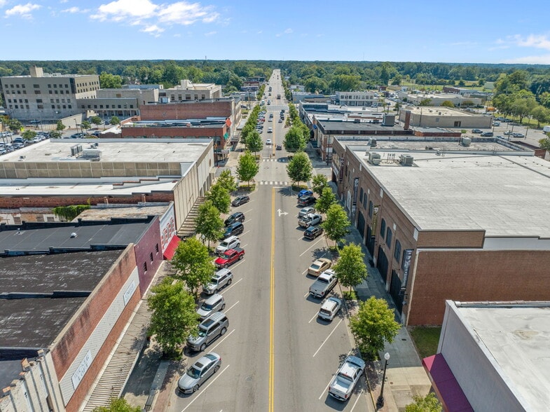 More Photos Of 115 N Queen St, Kinston General Retail For Sale