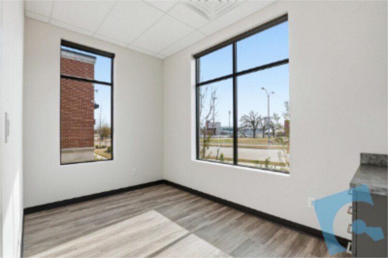 More Photos Of 9045 Mid Cities Blvd, North Richland Hills Medical For Lease