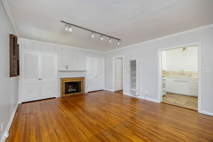More Photos Of 10370 Ashton Ave, Los Angeles Apartments For Sale
