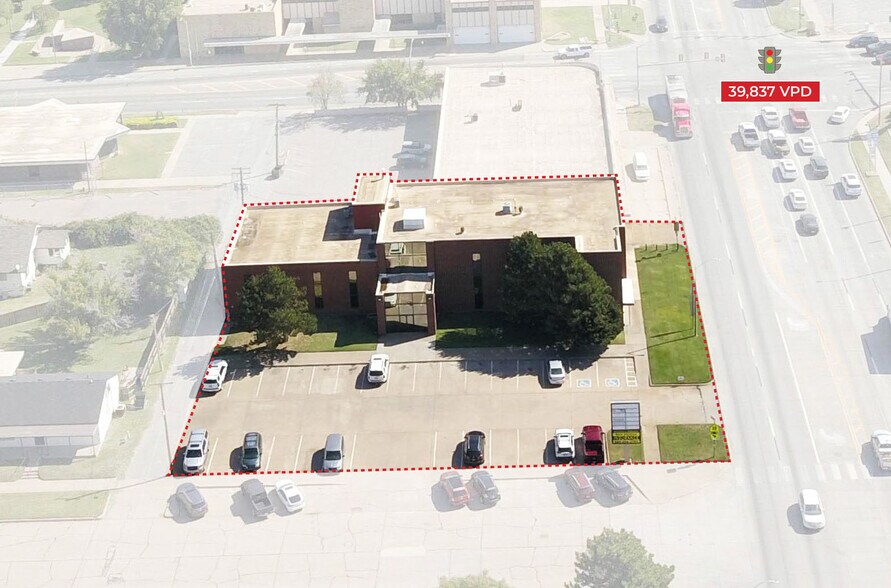 More Photos Of 1222 10th St, Woodward Office For Sale