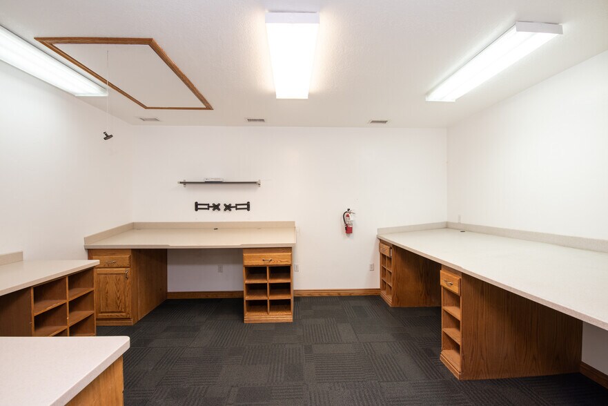 More Photos Of 335 S 1250 W, Lindon Self Storage For Lease