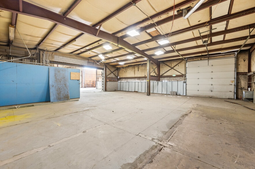 More Photos Of 122 Navajo St, Salt Lake City Manufacturing For Lease