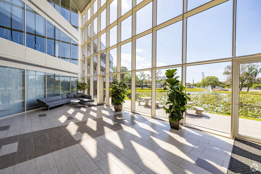 More Photos Of 3550 Buschwood Park Dr, Tampa Office For Lease