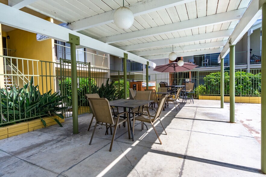 More Photos Of 5055 73rd St, San Diego Apartments For Sale