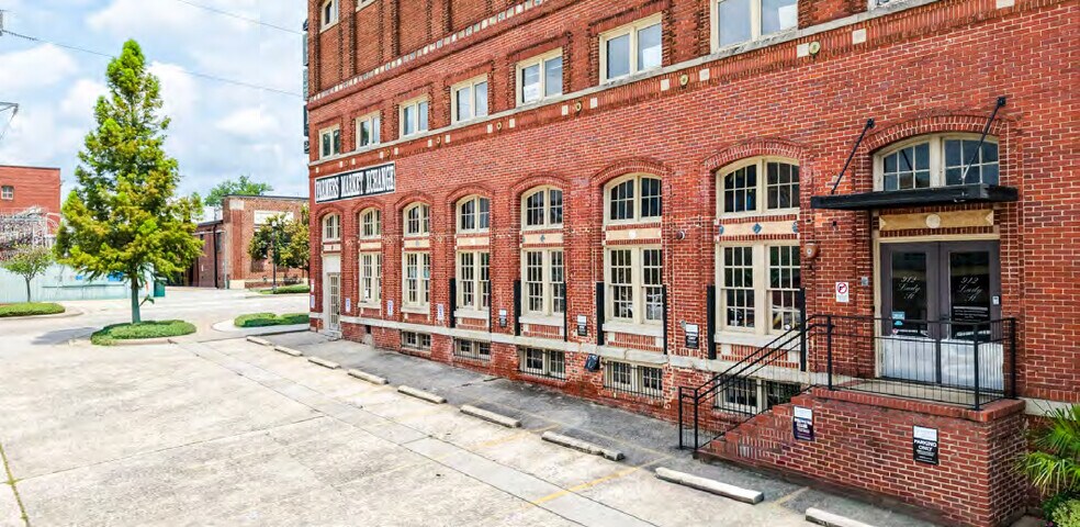 More Photos Of 912 Lady St, Columbia Loft Creative Space For Sale