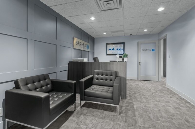 More Photos Of 555 S Perryville Rd, Rockford Office For Lease