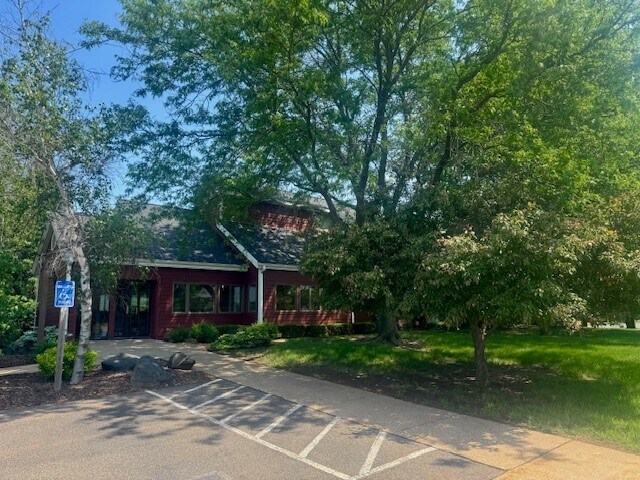 More Photos Of 1200 Heritage Dr, New Richmond Office For Sale