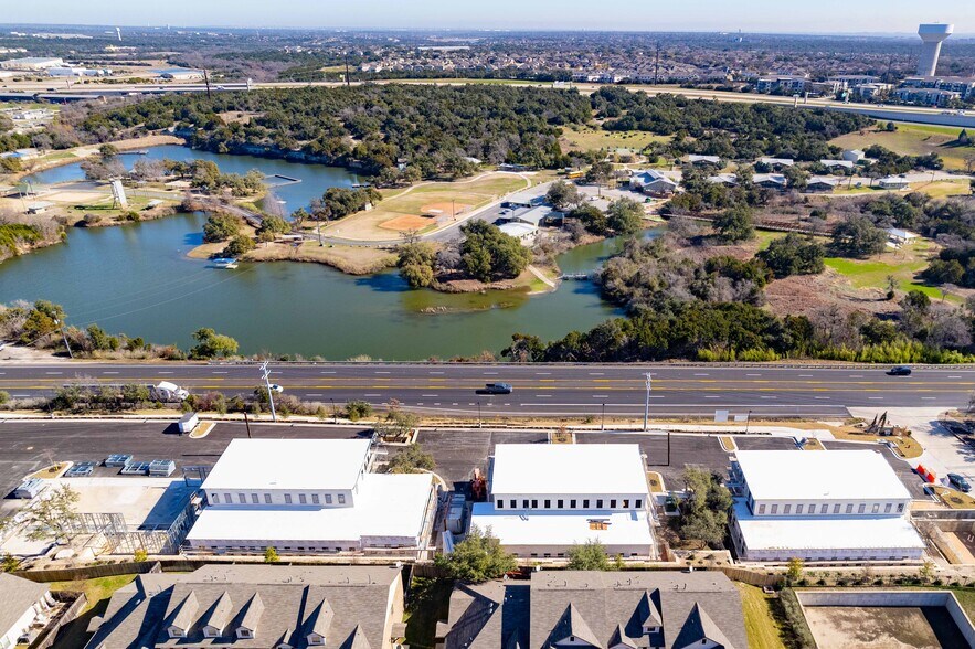 More Photos Of 1651 S Bell Blvd, Cedar Park Storefront Retail Office For Lease
