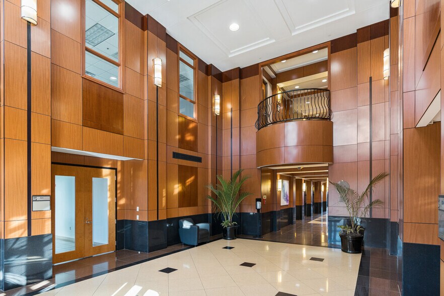 More Photos Of 10350 Ormsby Park Pl, Louisville Office For Lease