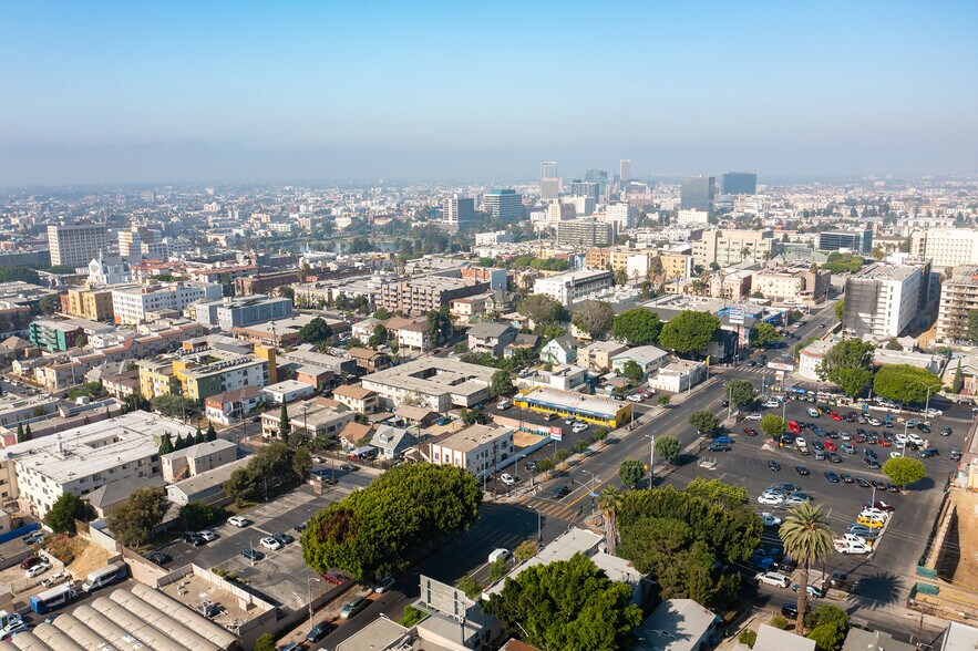 More Photos Of 272 S Burlington Ave, Los Angeles Apartments For Sale