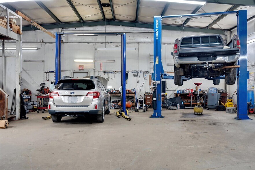 More Photos Of 609 Fair St, Anderson Industrial For Sale