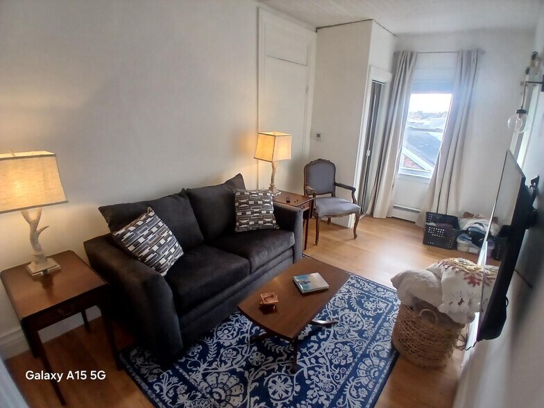 More Photos Of 117 Water St, Stonington Apartments For Sale