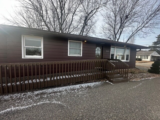 More Photos Of 3049 S Service Dr, Red Wing Loft Creative Space For Lease